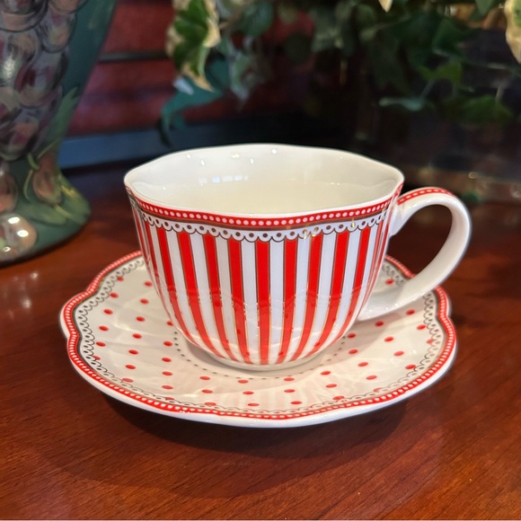 NWOT Grace Teaware Red and White Striped & Dots Fine Porcelain Teacup and Saucer - Picture 3 of 8